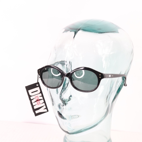 New Vtg 90s DKNY Cat Eye Frame Sunglasses Black main image 4